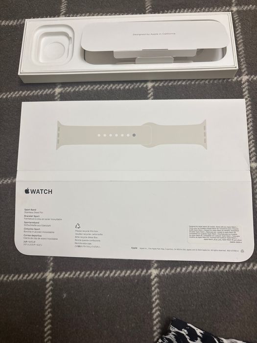Часы Apple watch SE 40mn новые