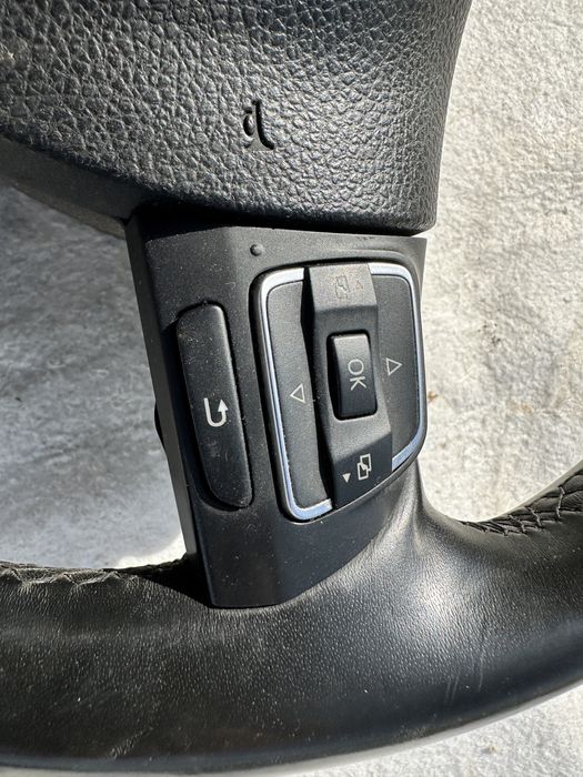 Volan Volkswagen golf 5,6.