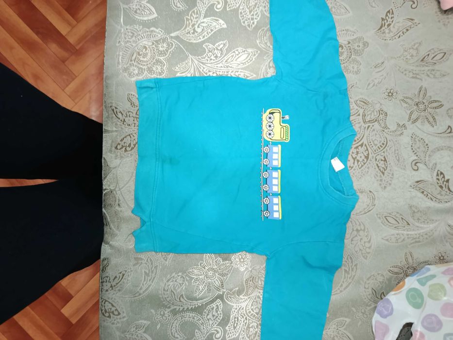 Продам детские вещи