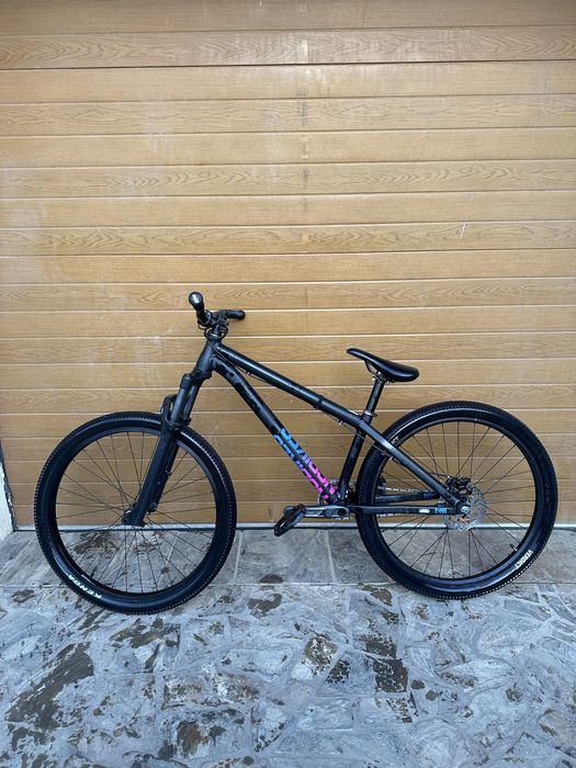 Vand Dirt jumper ns zircus