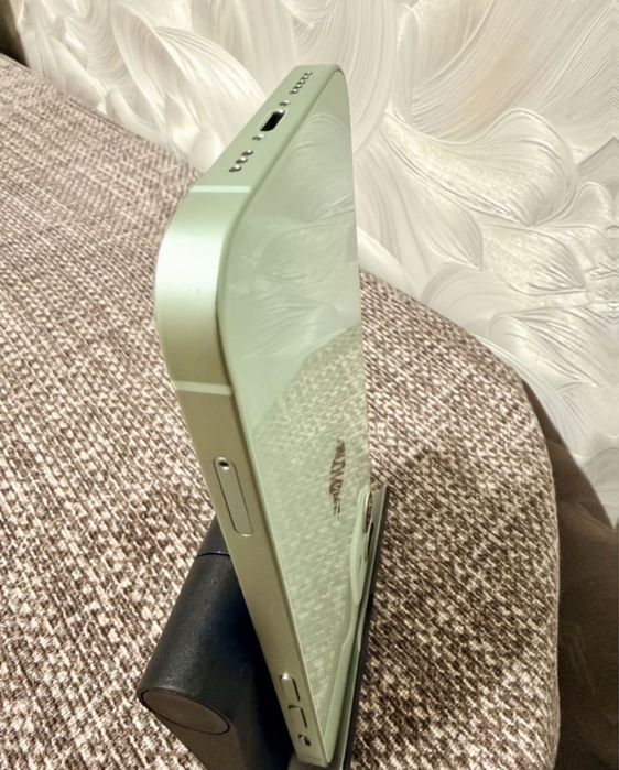 iPhone 12 128Gb с гарантией