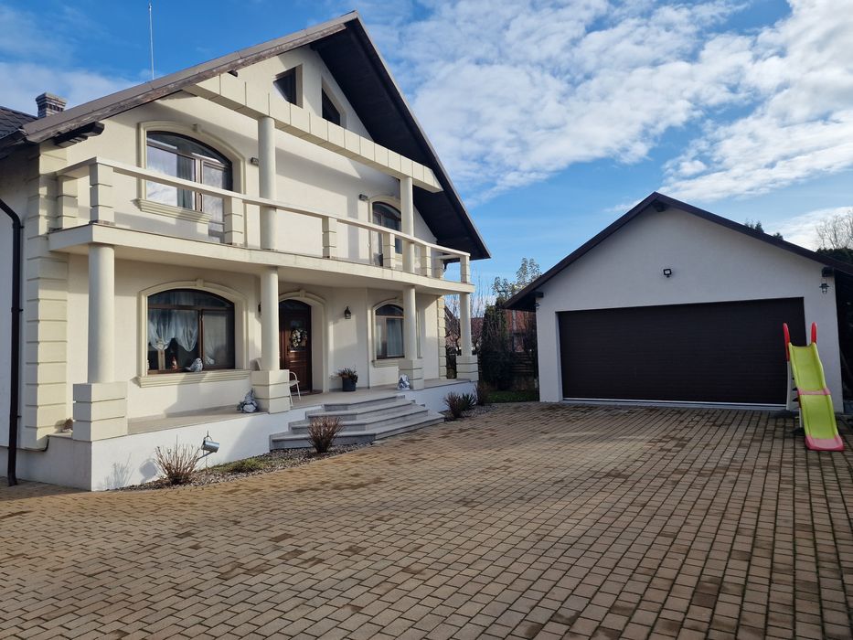 Vând casă in SF ILIE