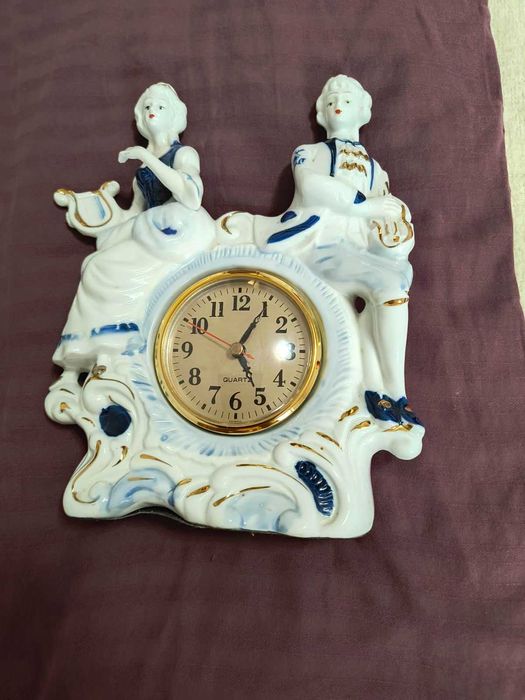 Порцеланов часовник