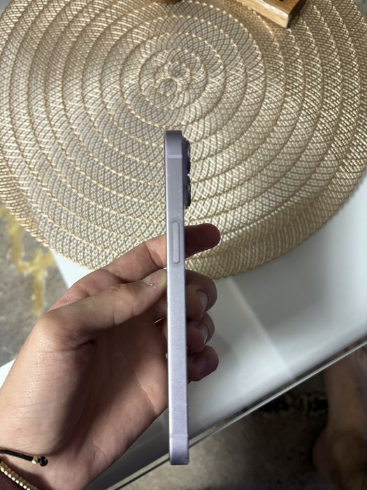 Iphone 14……………,,