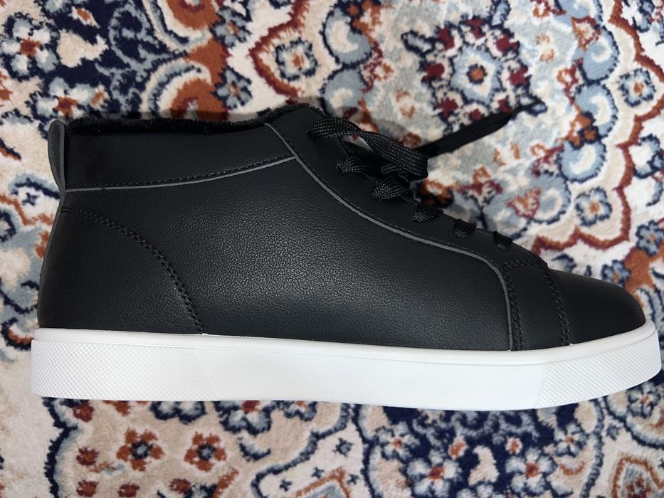 Кроссовки зимние