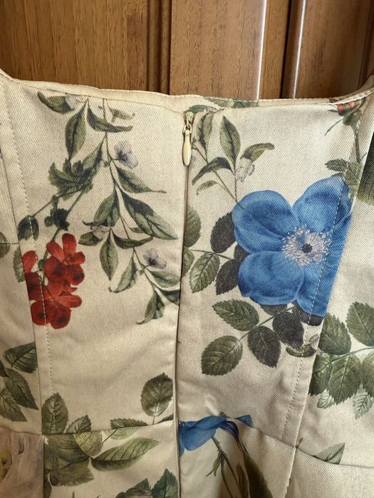 Рокля на PrettyLittleThing