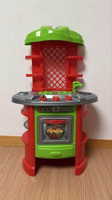 Кухня детская пластиковая