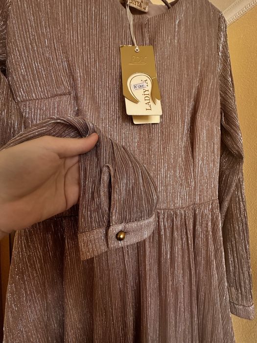 Новое платье за 2000 размер 42/44