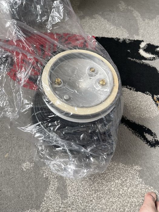 Продам казан новый запечат