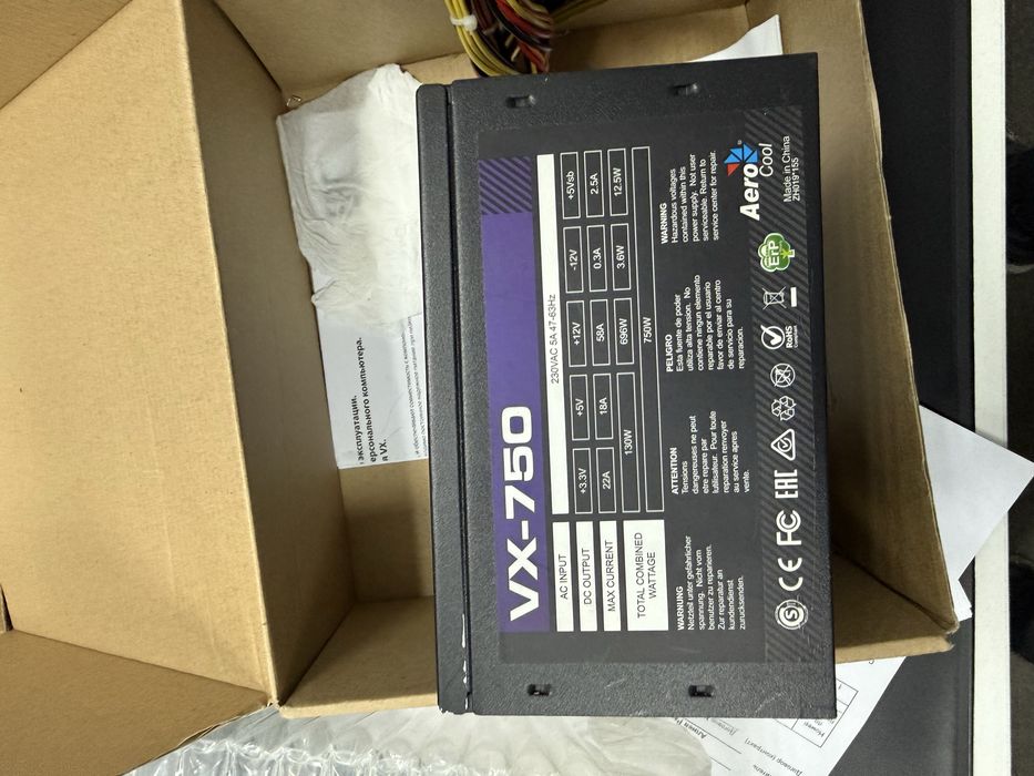 Блок питания AeroCool vx750