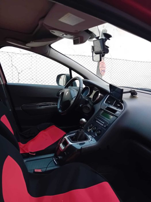 De vânzare Peugeot 5008