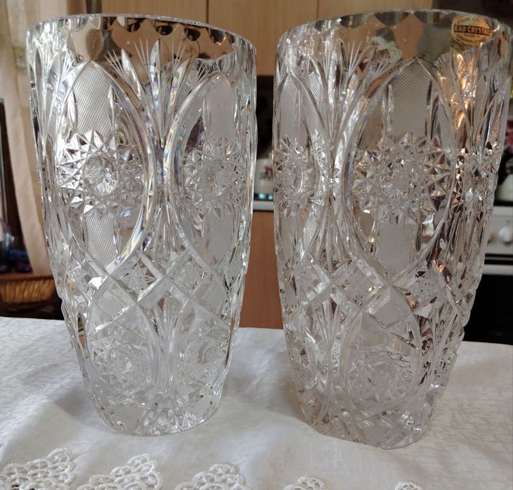Большие, Чехославацкие, хрустальные вазы для цветов (пара)