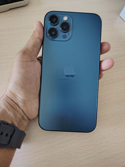 продаётся телефон