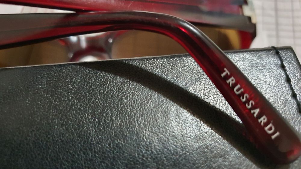 Слънчеви очила Trussardi