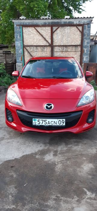 Продам мазду 3 2012 год