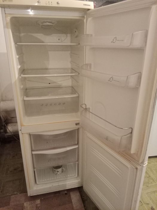 Холодильники двухкамерные  в Алматы