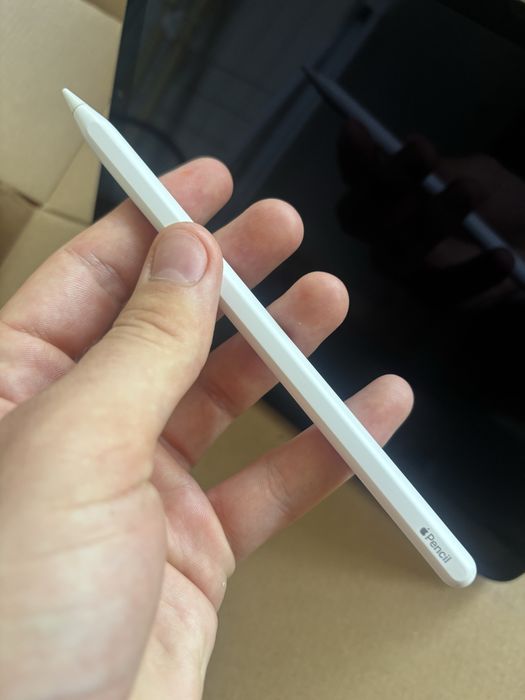iPad Air 5 (64GB) + Apple Pencil Pro + Husă magnetică | Stare foarte bună