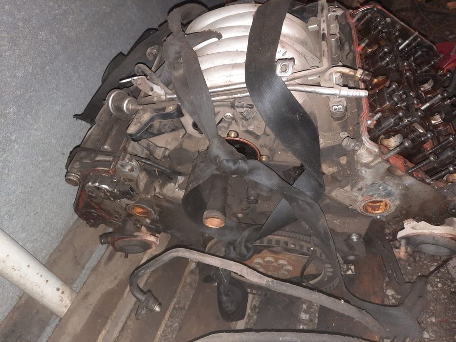 Двигатель на Ауди А6 С5 2.4