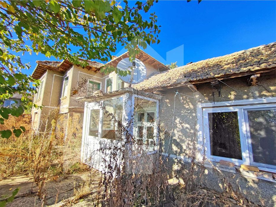 Продава се Къща в Нови пазар - 102 кв.м за 80 €/кв.м - Снимка #3