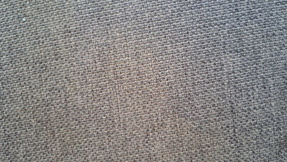 Използван диван тъмно бежов