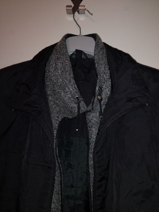 Vând haină damă mărimea 44