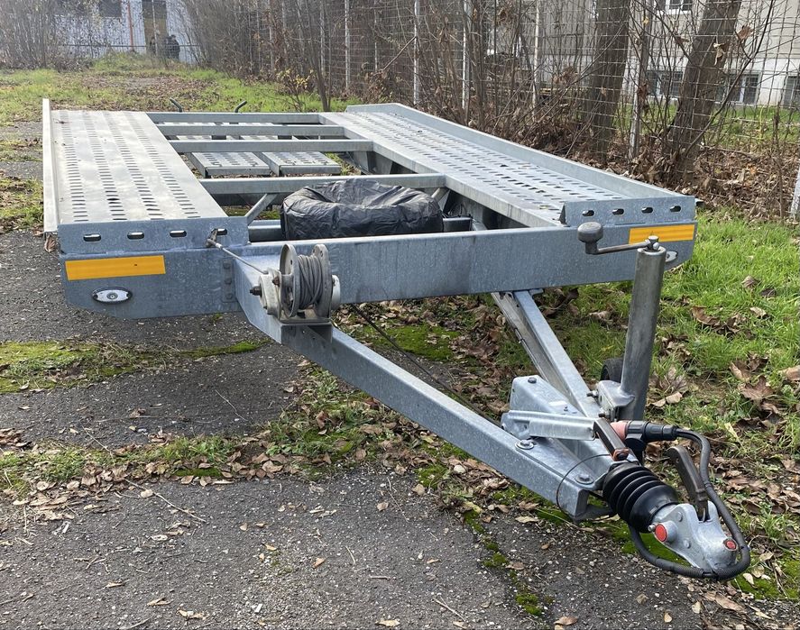 Platforma robusta 2700 kg, an 2019,unic proprietar, putin folosita