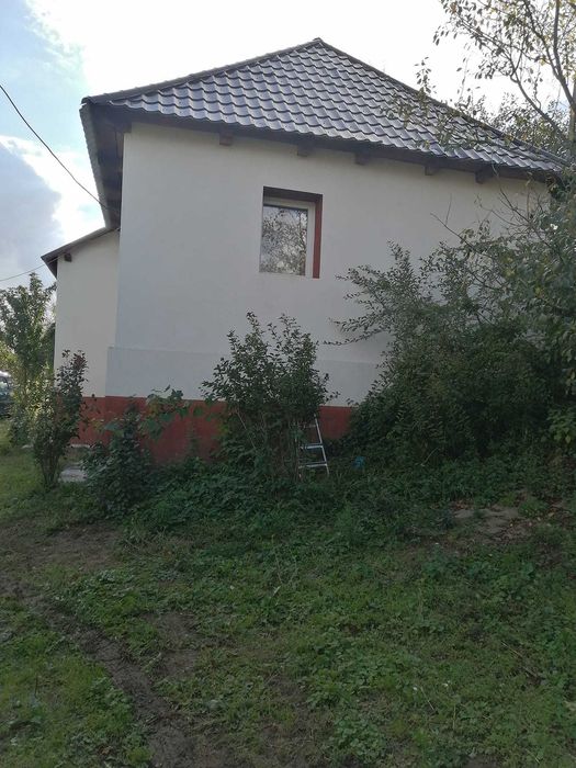 Casa renovata pe E81 ideala familie tanara,seniori sau casa de vacanta