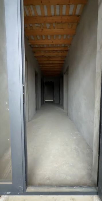 Nazarbek obod to’qmachi mahalla 3 sotx 5 ta xona gaz svet su bor