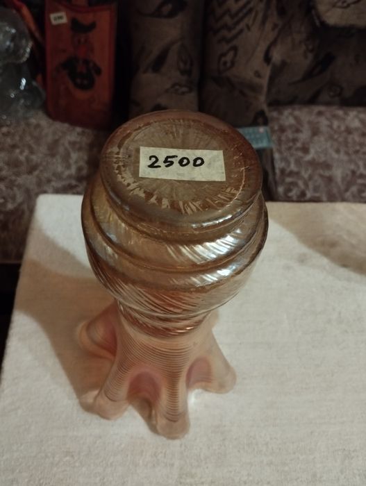 Вазы стеклянные продам