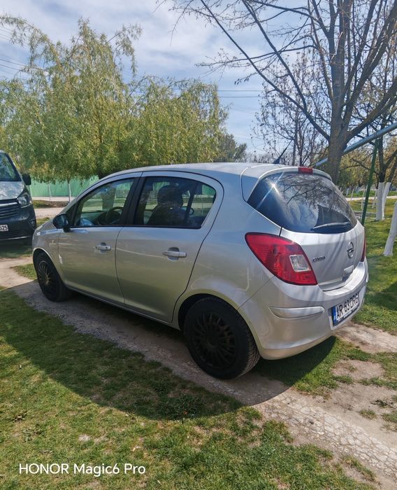 Opel Corsa 1.4 benzină