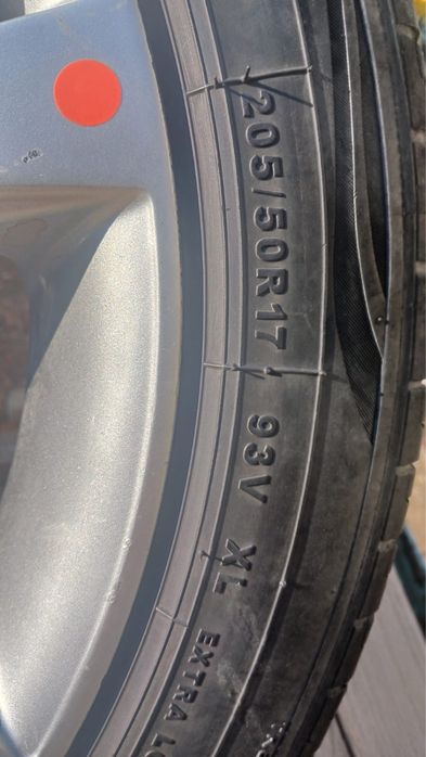 Шины летние б/у с титановыми дисками