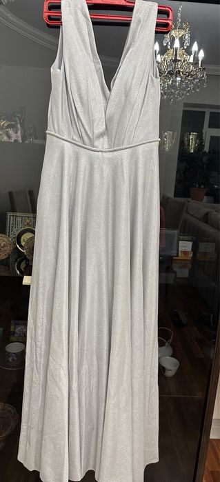 Шикарное вечернее платье