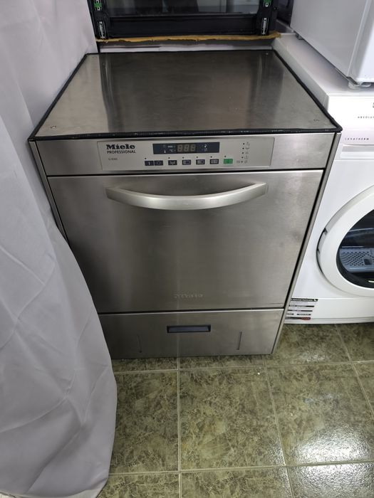 Професйонална Съдомиялна Miele G 8066