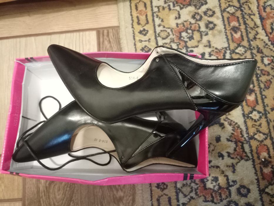 Туфли размер 39-40 новые