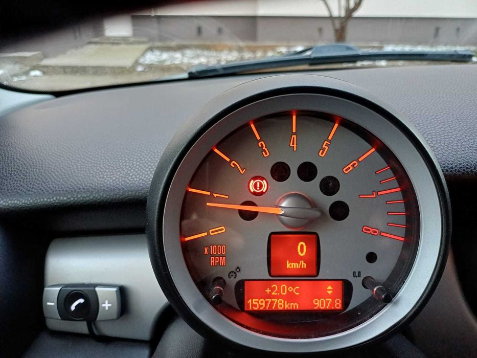 MINI One 2009, 1.4 Benzina 95 Cai , 160.000 km ***Pret 2900 Euro