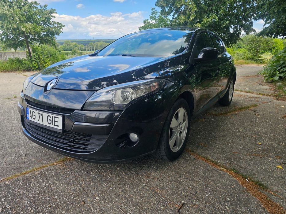 RENAULT Megane