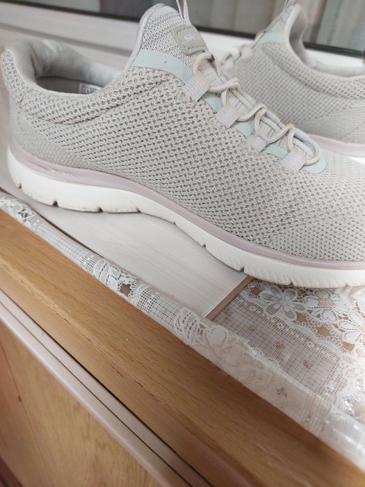 Кроссовки Skechers