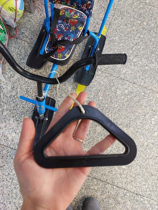 Детский аргамак с ручкой и спинкой