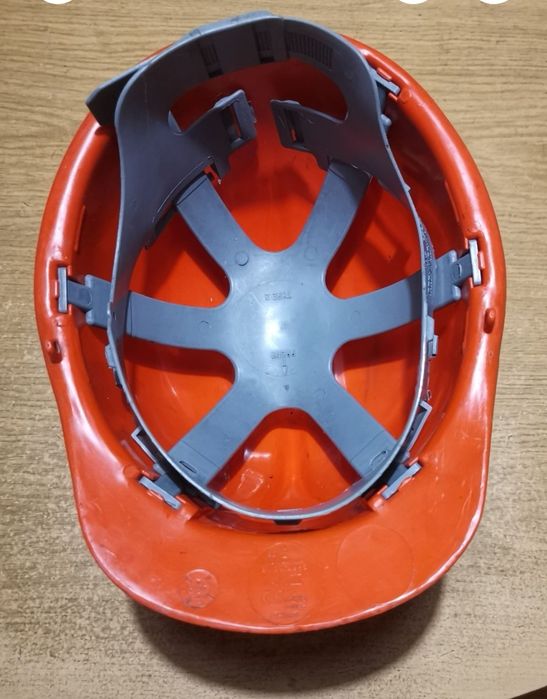 Каски нови и ползвани