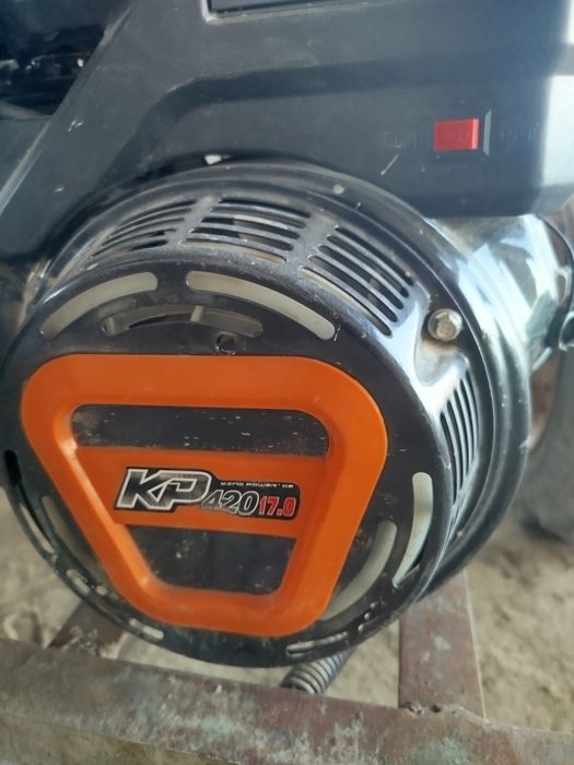 Мотоблок сотилади