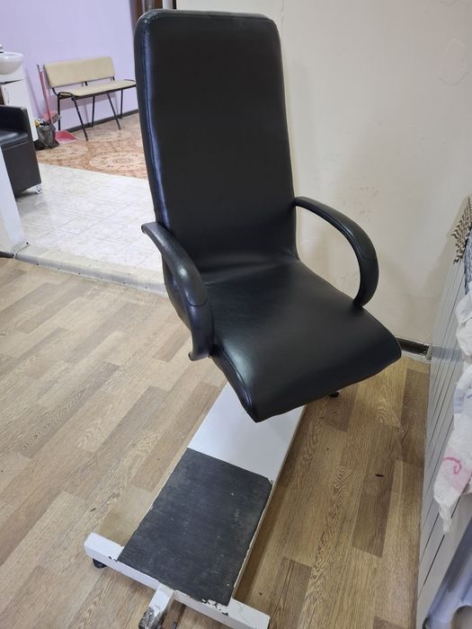 Кресло педикюрное