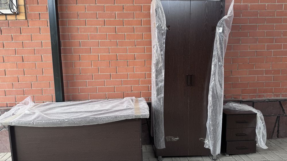 Шкаф для офиса или для дома