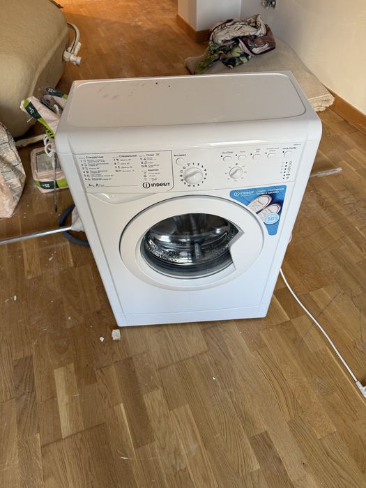 Стиральная машина Indesit 4 кг