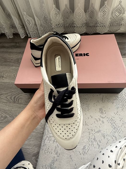 Кроссовки Баскони