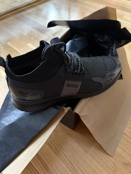 Мъжки обувки BOSS в черен цвят