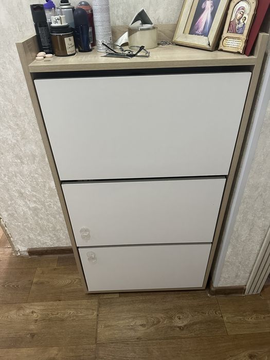 Продам мебель в прихожую
