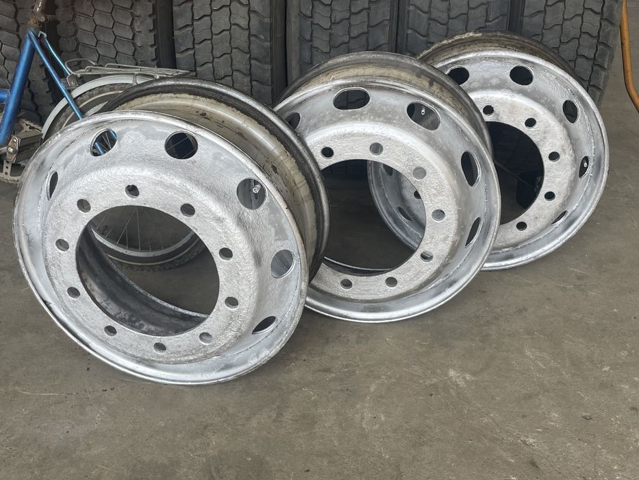 Грузовые шины и диски