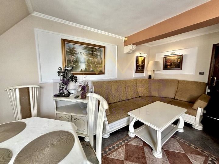 Продава се Тристаен апартамент в Варна, Колхозен пазар - 98 кв.м за 1796 €/кв.м - Снимка #2