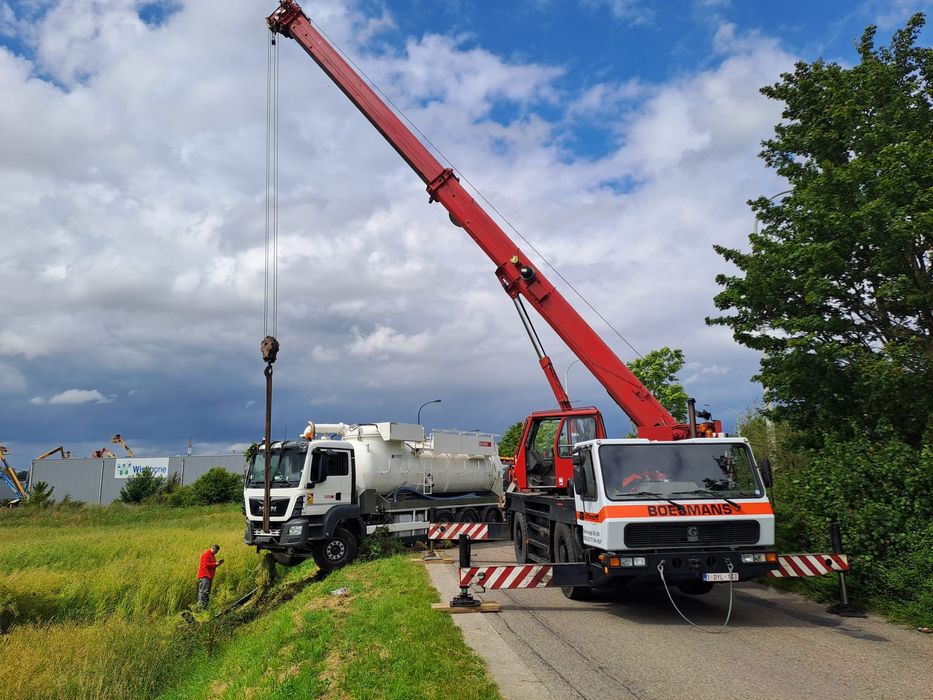 Închiriere Macara / Automacara