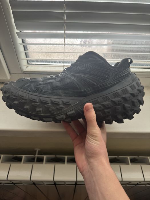Balenciaga Defenders
